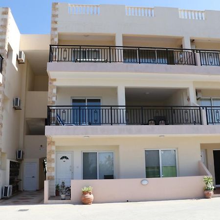 Sunset Apartment With Pool & 10 Mins To Venus Beach بافوس المظهر الخارجي الصورة