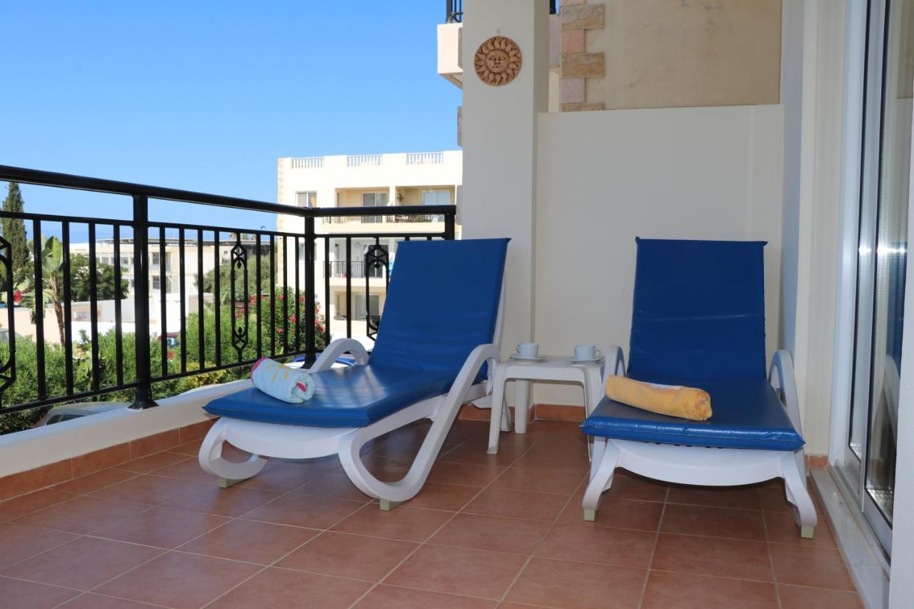 Sunset Apartment With Pool & 10 Mins To Venus Beach بافوس المظهر الخارجي الصورة