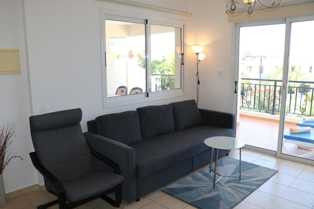 Sunset Apartment With Pool & 10 Mins To Venus Beach بافوس المظهر الخارجي الصورة